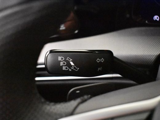 Volkswagen Golf 1.5 eHybrid GTE 272PK DSG/AUTO | 360 gr camera | Trekhaak uitklapbaar | Parkeerassistent | Head-u... ActivLease financial lease