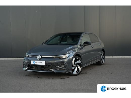 Volkswagen Golf 1.5 GTE 272pk eHybrid | Panoramadak | Trekhaak | Head-up Display | Camera | Adaptive Cruise | ActivLease financial lease