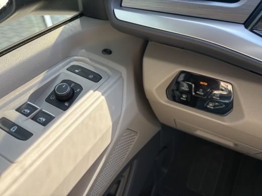 Volkswagen Multivan 1.5 eHybrid L2 Bulli Edition 4Motion 245PK | 360 camera | Trekhaak | keyless entry ActivLease financial lease