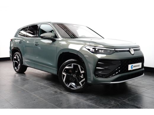 Volkswagen Tayron 1.5 TSI eHybrid 272PK R-Line | PANORAMADAK | ELEKTR. A. KLEP | 19 INCH | STOEL + STUURVERW. | CAMERA ActivLease financial lease