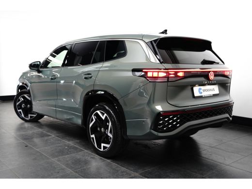 Volkswagen Tayron 1.5 TSI eHybrid 272PK R-Line | PANORAMADAK | ELEKTR. A. KLEP | 19 INCH | STOEL + STUURVERW. | CAMERA ActivLease financial lease