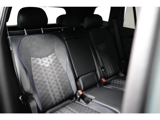 Volkswagen Tayron 1.5 TSI eHybrid 272PK R-Line | PANORAMADAK | ELEKTR. A. KLEP | 19 INCH | STOEL + STUURVERW. | CAMERA ActivLease financial lease