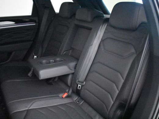 Volkswagen Touareg 3.0 TSI eHybrid 462PK 4Motion R | 360gr Camera | Pano Dak l Luchtvering l Head-up display | App C... ActivLease financial lease