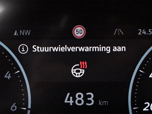 Volkswagen Touareg 3.0 TSI eHybrid 462PK 4Motion R | 360gr Camera | Pano Dak l Luchtvering l Head-up display | App C... ActivLease financial lease