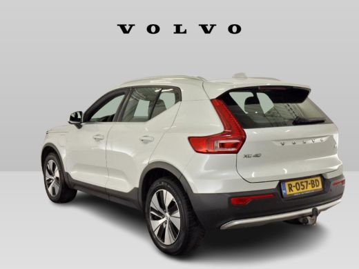 Volvo  XC40 1.5 T4 Plug-in hybrid Core Bright Facelift! | Camera | Crystal White | Trekhaak ActivLease financial lease