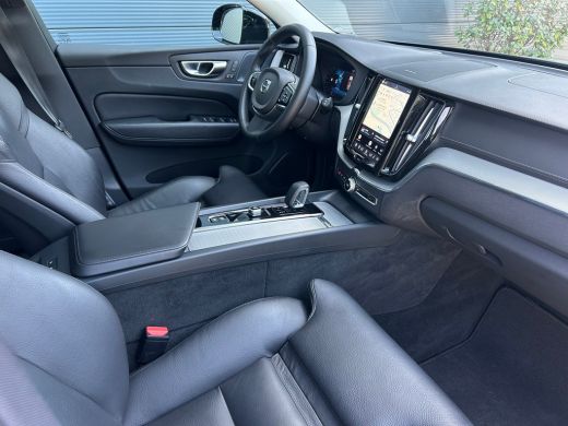 Volvo  XC60 2.0 T6 Plug-in hybrid AWD Ultimate Dark | HU-Display | Harman/Kardon | Camera | Panoramadak | ActivLease financial lease