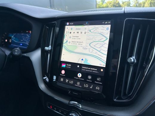 Volvo  XC60 2.0 T6 Plug-in hybrid AWD Ultimate Dark | HU-Display | Harman/Kardon | Camera | Panoramadak | ActivLease financial lease