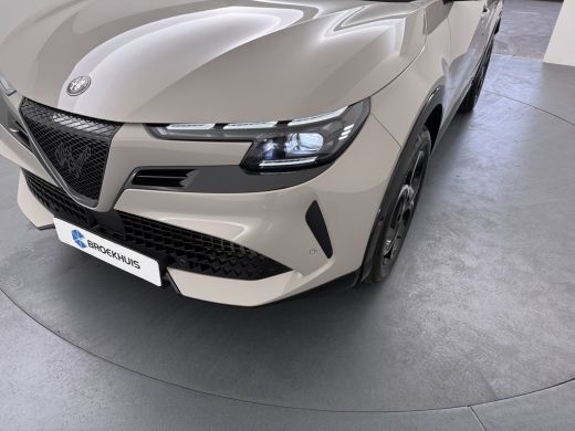 Alfa Romeo Junior Ibrida ActivLease financial lease