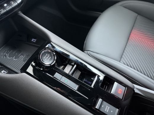 Alfa Romeo Junior Ibrida ActivLease financial lease