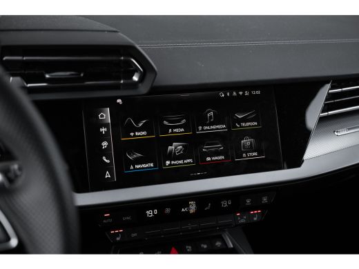 Audi A3 Sportback 40 204PK TFSI e S edition | Achteruitrijcamera | Stoelverwarming | Ambianceverlichting ... ActivLease financial lease