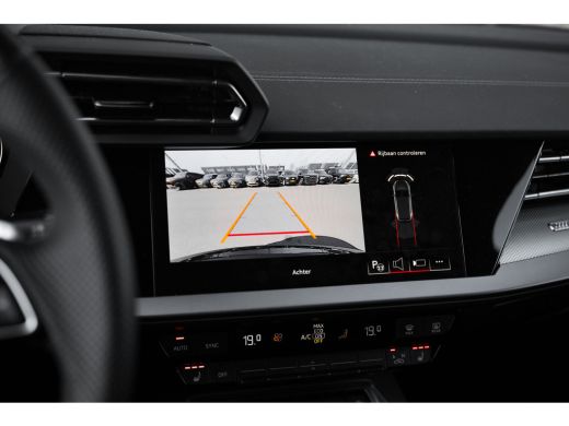 Audi A3 Sportback 40 204PK TFSI e S edition | Achteruitrijcamera | Stoelverwarming | Ambianceverlichting ... ActivLease financial lease