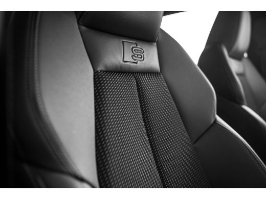 Audi A3 Sportback 40 204PK TFSI e S edition | Achteruitrijcamera | Stoelverwarming | Ambianceverlichting ... ActivLease financial lease