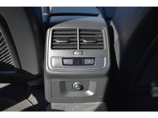 Audi A4 Avant 35 150PK TFSI S edition Competition | S-Line in- en exterieur | Audi Virtual Cockpit | Spor... ActivLease financial lease