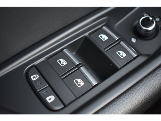 Audi A4 Avant 35 150PK TFSI S edition Competition | S-Line in- en exterieur | Audi Virtual Cockpit | Spor... ActivLease financial lease
