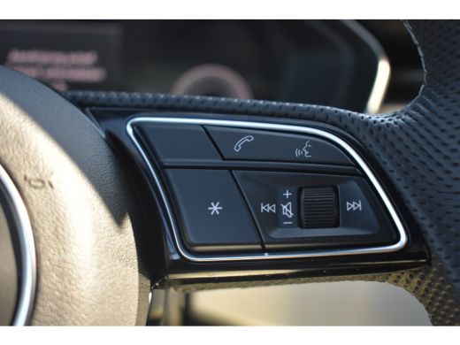 Audi A4 Avant 35 150PK TFSI S edition Competition | S-Line in- en exterieur | Audi Virtual Cockpit | Spor... ActivLease financial lease