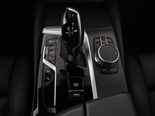 BMW 5 Serie 530e xDrive High Executive | SOH 89,6% | Panoramadak | Leder | Memory | Stoelverwarming | Harman/... ActivLease financial lease