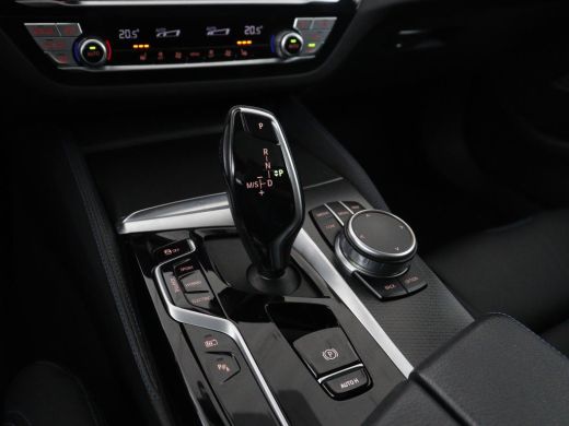 BMW 5 Serie 530e xDrive High Executive | SOH 89,6% | Panoramadak | Leder | Memory | Stoelverwarming | Harman/... ActivLease financial lease