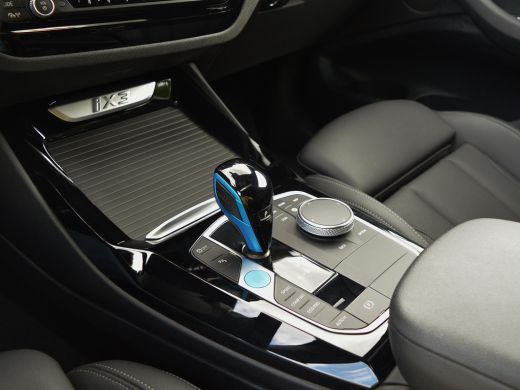 BMW iX3 M Sport | Panodak | ACC | SOH 96% ActivLease financial lease