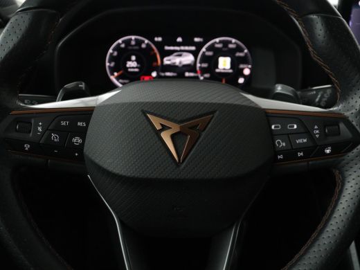 CUPRA Leon | Half leder | Stuur/stoel verwarming | Adaptive cruise | Lane assist | Carplay | Sfeerverlichtin... ActivLease financial lease
