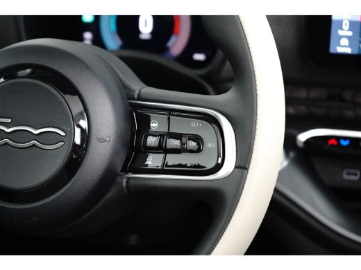 Fiat 500C La Prima 42 kWh Cabrio 3 Fase | Vol-Leder | Adaptive Cruise | Stoelverwarming | Achteruitrijcamera | ActivLease financial lease