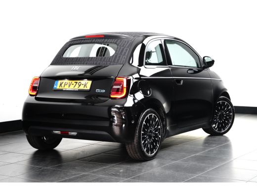 Fiat 500C La Prima 42 kWh Cabrio 3 Fase | Vol-Leder | Adaptive Cruise | Stoelverwarming | Achteruitrijcamera | ActivLease financial lease