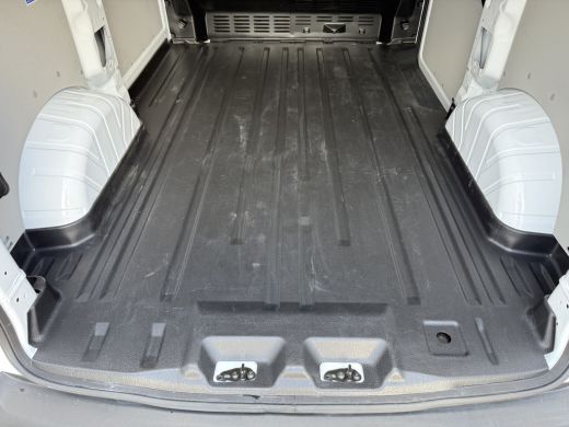 Ford E-Transit Custom 71kWh 140PK Elektrisch 344km WLTP 2300kg Trekvermogen BEV Snelladen Stoel + Stuur verwarming LED ... ActivLease financial lease