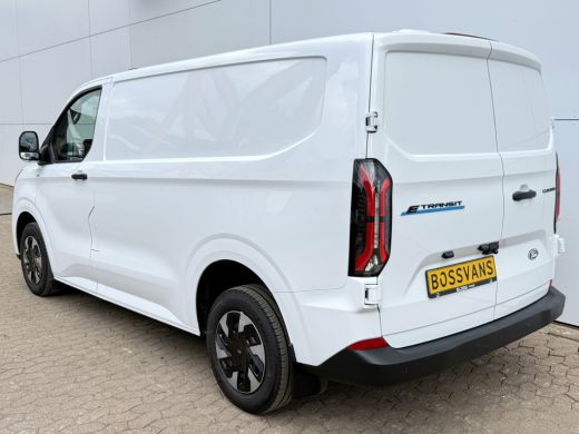 Ford E-Transit Custom 71kWh 140PK Elektrisch 344km WLTP 2300kg Trekvermogen BEV Snelladen Stoel + Stuur verwarming LED ... ActivLease financial lease