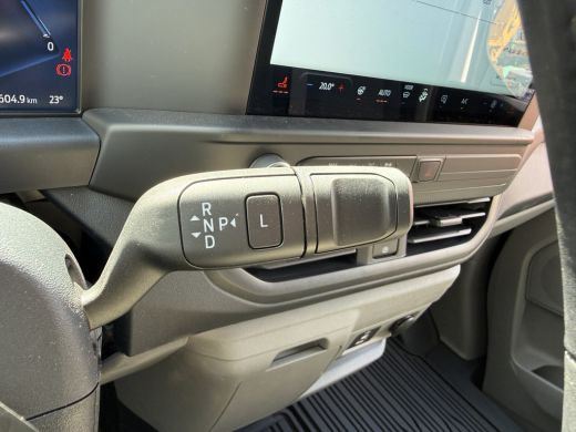 Ford E-Transit Custom 71kWh 140PK Elektrisch 344km WLTP 2300kg Trekvermogen BEV Snelladen Stoel + Stuur verwarming LED ... ActivLease financial lease