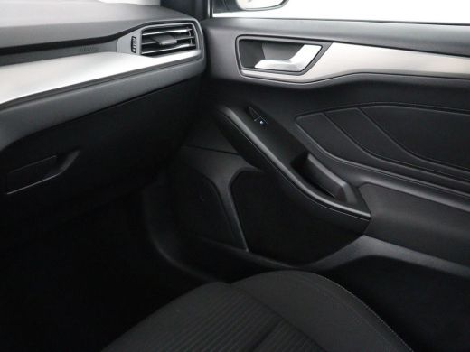 Ford Focus 1.0 EcoBoost Hybrid Titanium Automaat 155 PK | Navi | Clima | Cruise Control | Parkeersensor | Ca... ActivLease financial lease