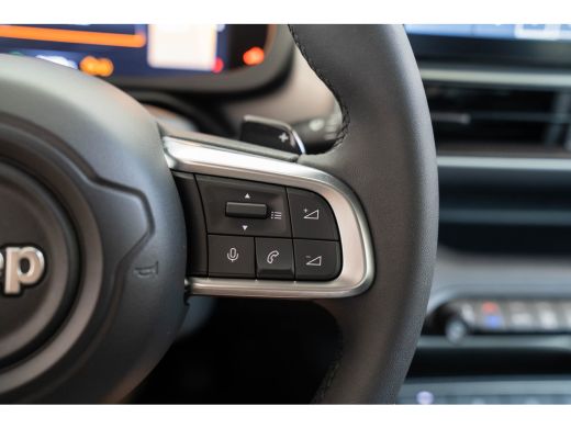 Jeep Avenger 1.2 e-Hybrid Summit | Tot 8 Jaar Garantie | Navigatie | Elektrische Achterklep | Camera | Keyless... ActivLease financial lease