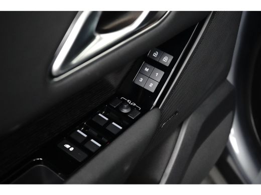 Land Rover Range Rover Velar 2.0 P400e Edition | Facelift | Alarm klasse 5 | PDC V+A en camera | Panoramadak | 20 inch LM | Ke... ActivLease financial lease