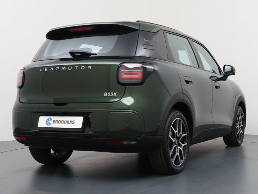 Leapmotor B03X ProMax Design 53 kWh | Achterbank in delen neerklapbaar | Airco (automatisch) | Apple Carplay/And... ActivLease financial lease