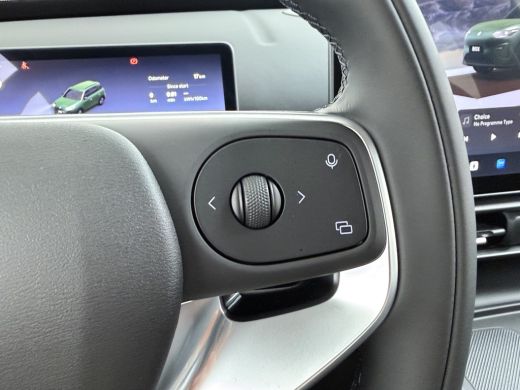 Leapmotor B03X ProMax Design 53 kWh | Achterbank in delen neerklapbaar | Airco (automatisch) | Apple Carplay/And... ActivLease financial lease