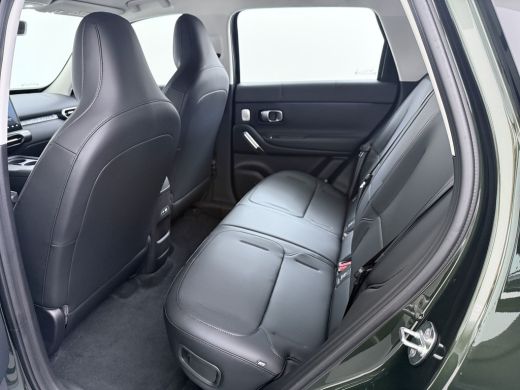 Leapmotor B03X ProMax Design 53 kWh | Achterbank in delen neerklapbaar | Airco (automatisch) | Apple Carplay/And... ActivLease financial lease