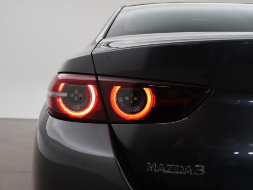 Mazda 3 2.0 e-SkyActiv-X M HYBRID 186 PK LUXURY + CARPLAY | BOSE | HEAD-UP | ADAPTIVE CRUISE | MEMORY | S... ActivLease financial lease