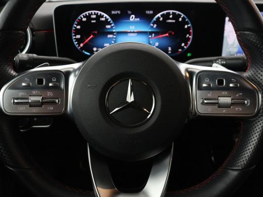 Mercedes-Benz A-Klasse 180 Business Solution AMG | Leder/alcantara | Stoelverwarming | Cruise control | Widescreen | Car... ActivLease financial lease