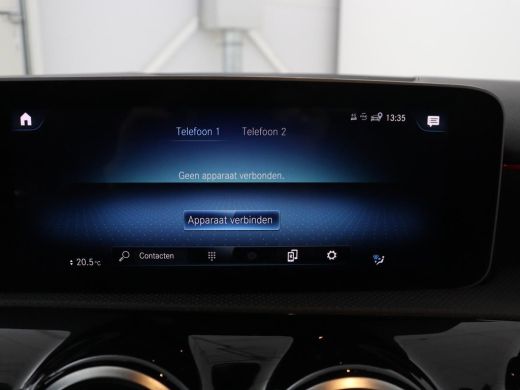 Mercedes-Benz A-Klasse 180 Business Solution AMG | Leder/alcantara | Stoelverwarming | Cruise control | Widescreen | Car... ActivLease financial lease