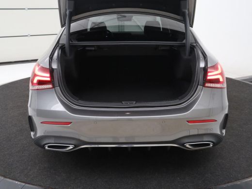 Mercedes-Benz A-Klasse 180 Business Solution AMG | Leder/alcantara | Stoelverwarming | Cruise control | Widescreen | Car... ActivLease financial lease