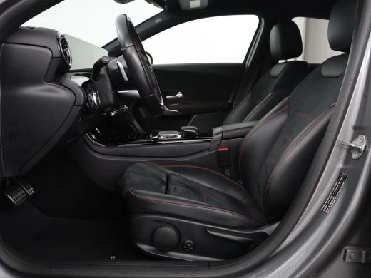 Mercedes-Benz A-Klasse 180 Business Solution AMG | Leder/alcantara | Stoelverwarming | Cruise control | Widescreen | Car... ActivLease financial lease
