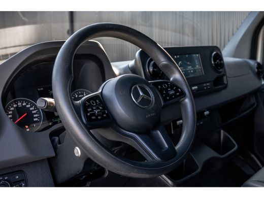Mercedes-Benz Sprinter 516 CDI L3H2 | 7-Zits | 3.5T Trekgwicht | Automaat | Camera | Mbux | Climatronic | Trekhaak ActivLease financial lease