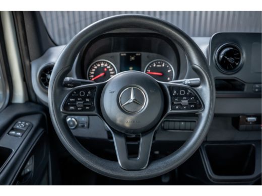 Mercedes-Benz Sprinter 516 CDI L3H2 | 7-Zits | 3.5T Trekgwicht | Automaat | Camera | Mbux | Climatronic | Trekhaak ActivLease financial lease