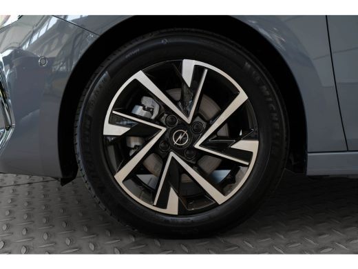 Opel Corsa Edition | Tot 8 Jaar Garantie! | Camera | Stoel & Stuurverwarming | Parkeersensoren | Apple Carpl... ActivLease financial lease