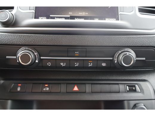 Opel Vivaro-e L3 75 kWh Airco Navigatie ActivLease financial lease