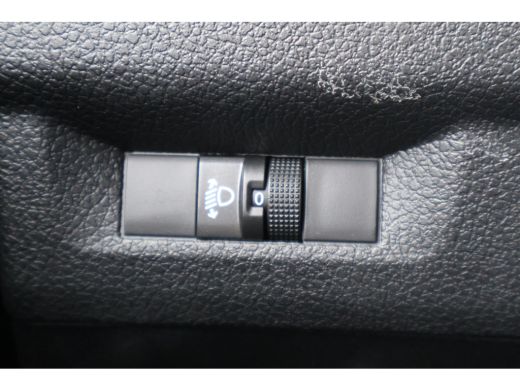 Opel Vivaro-e L3 75 kWh Airco Navigatie ActivLease financial lease