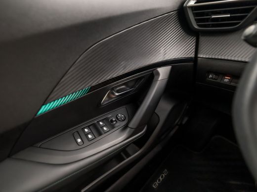 Peugeot 2008 1.2 PureTech Allure Sport 131Pk Automaat (APPLE CARPLAY, GROOT NAVI, LEDER, GETINT GLAS, SPORTSTO... ActivLease financial lease
