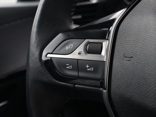 Peugeot 208 1.2 PT 102 PK + NAVIGATIE | APPLE CARPLAY | DAB+ | LED ActivLease financial lease