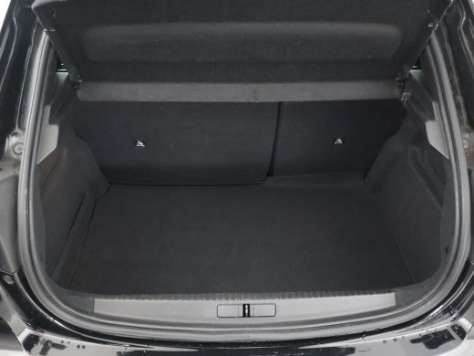 Peugeot 208 1.2 PT 102 PK + NAVIGATIE | APPLE CARPLAY | DAB+ | LED ActivLease financial lease