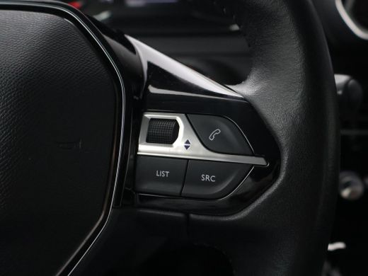 Peugeot 208 1.2 PT 102 PK + NAVIGATIE | APPLE CARPLAY | DAB+ | LED ActivLease financial lease