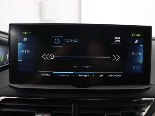 Peugeot 3008 1.6 HYbrid4 300 GT Pack Business | SOH 94,8% | Panoramadak | Leder/alcantara | Stoelverwarming | ... ActivLease financial lease