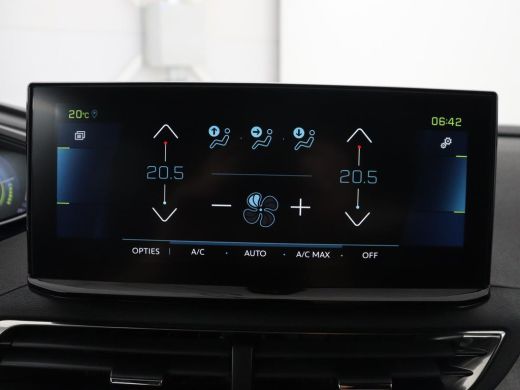 Peugeot 3008 1.6 HYbrid4 300 GT Pack Business | SOH 94,8% | Panoramadak | Leder/alcantara | Stoelverwarming | ... ActivLease financial lease